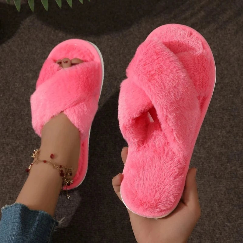 CrissCross-Pantoufles de Maison en Peluche pour Femme, Chaussures de Maison Confortables et Chaudes, Semelle Souple, Nik, Hiver