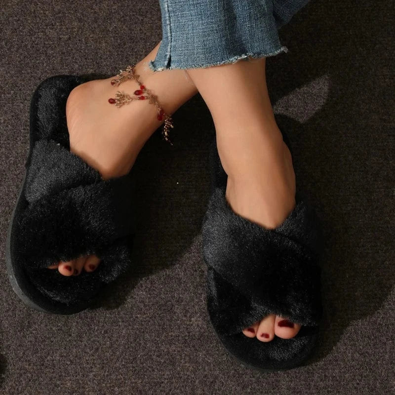 CrissCross-Pantoufles de Maison en Peluche pour Femme, Chaussures de Maison Confortables et Chaudes, Semelle Souple, Nik, Hiver Black / 36-37