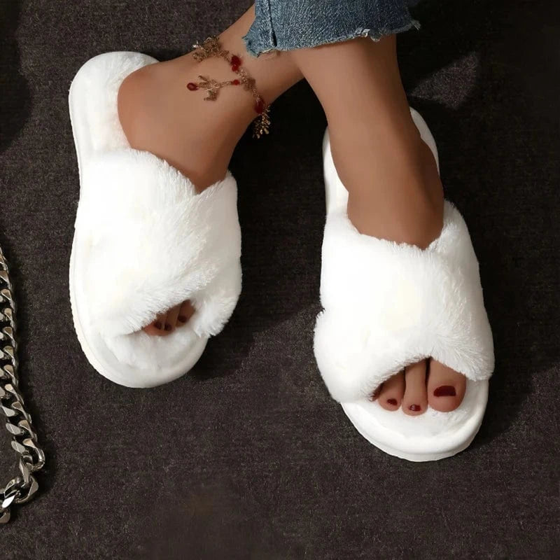 CrissCross-Pantoufles de Maison en Peluche pour Femme, Chaussures de Maison Confortables et Chaudes, Semelle Souple, Nik, Hiver White / 36-37
