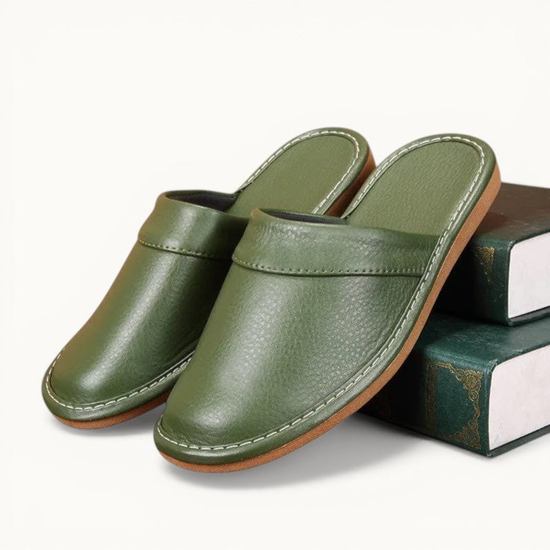 Affordable PU Leather Slipper Men's Home Shoes Winter Waterproof Slippers Unisex Indoor Shoes Room Guest Slipper Man Flip Flops Green / CN 37-38