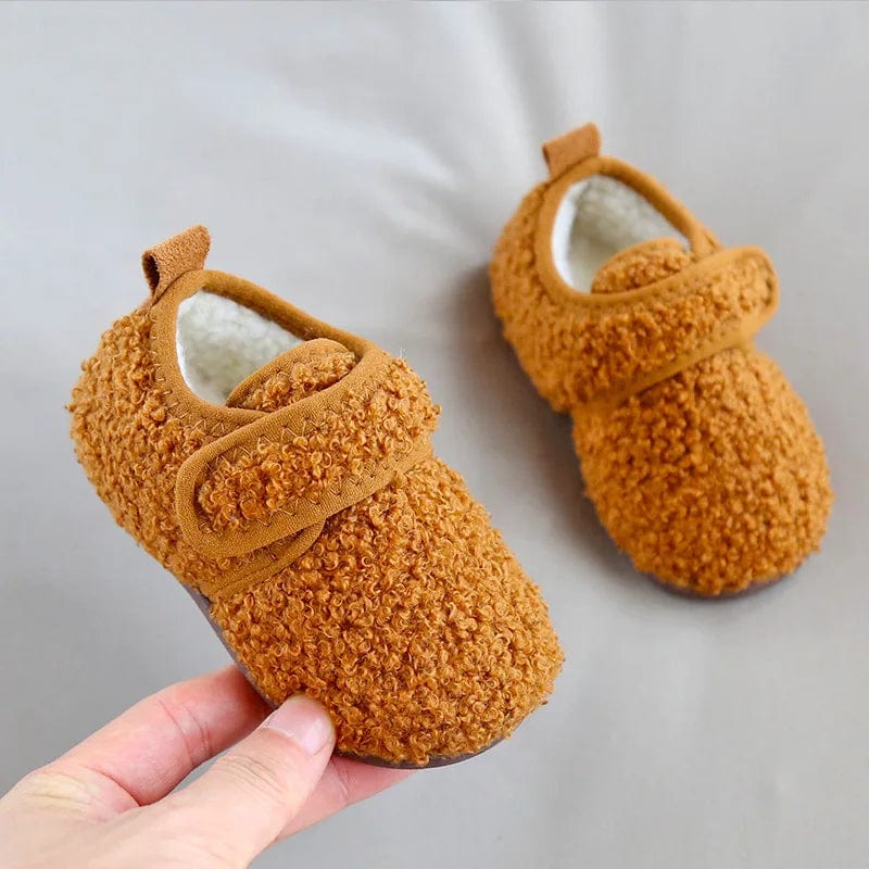 Chaussons Bébés en Moumoute Marron / 18