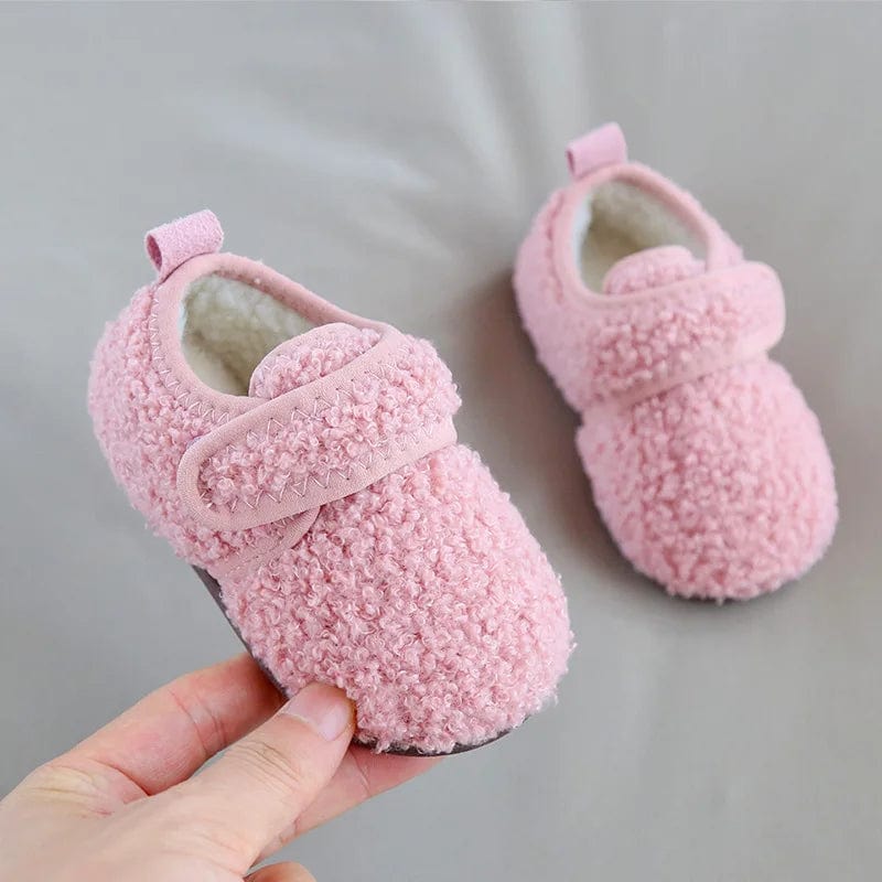 Chaussons Bébés en Moumoute Rose / 18