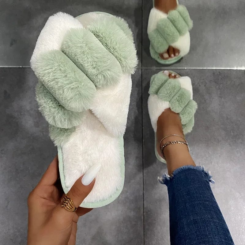 Chaussons claquette bi-color fluffy Vert / 35-36