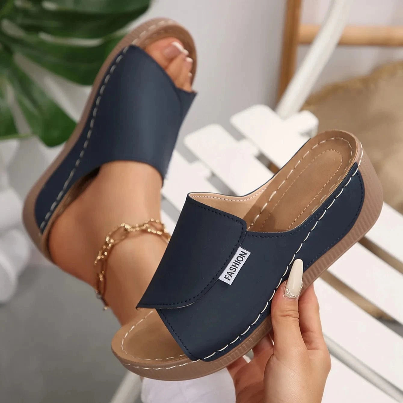 Chaussons femme | Compensés cuir PU
