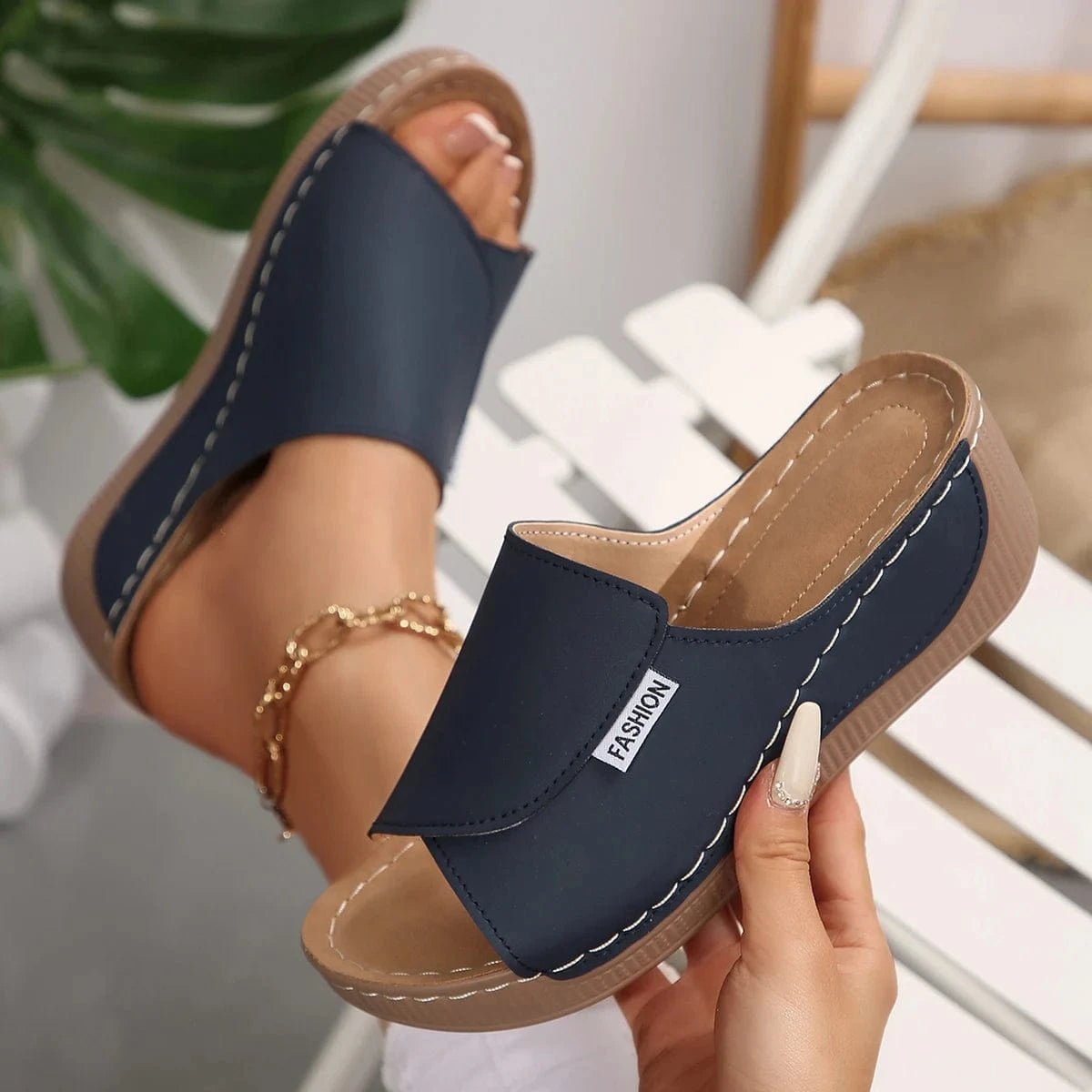 Chaussons femme | Compensés cuir PU Bleu marine / 35-36