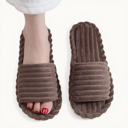 Chaussons velours femme