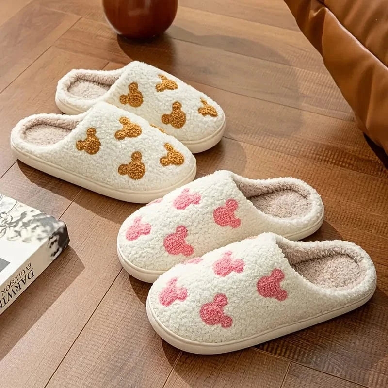 Pantoufles d'ours de dessin animé d'hiver confortables pour femmes, chaussures de maison chaudes en peluche décontractées, toboggans d'intérieur en coton doux antidérapant, semelle en TPR pour couples